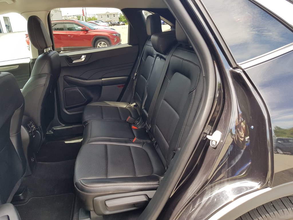 2022 Ford Escape Titanium | Leather | Nav | Cam | USB | HtdWheel in Saint John, New Brunswick - 37 - w1024h768px