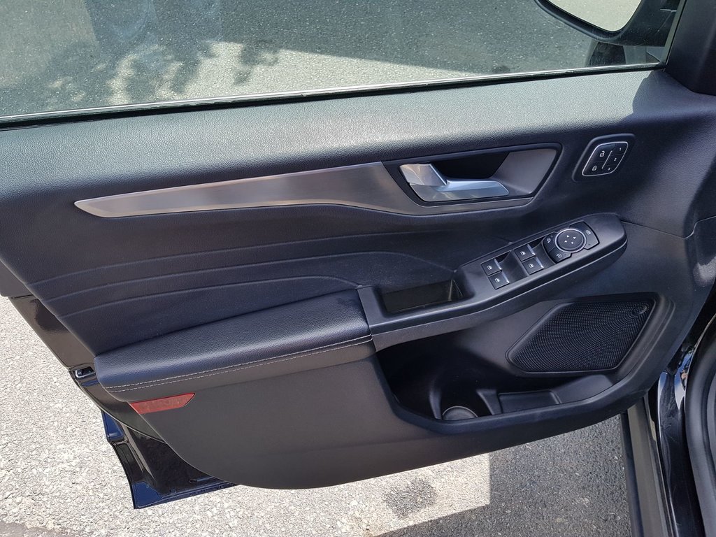 2022 Ford Escape Titanium | Leather | Nav | Cam | USB | HtdWheel in Saint John, New Brunswick - 17 - w1024h768px