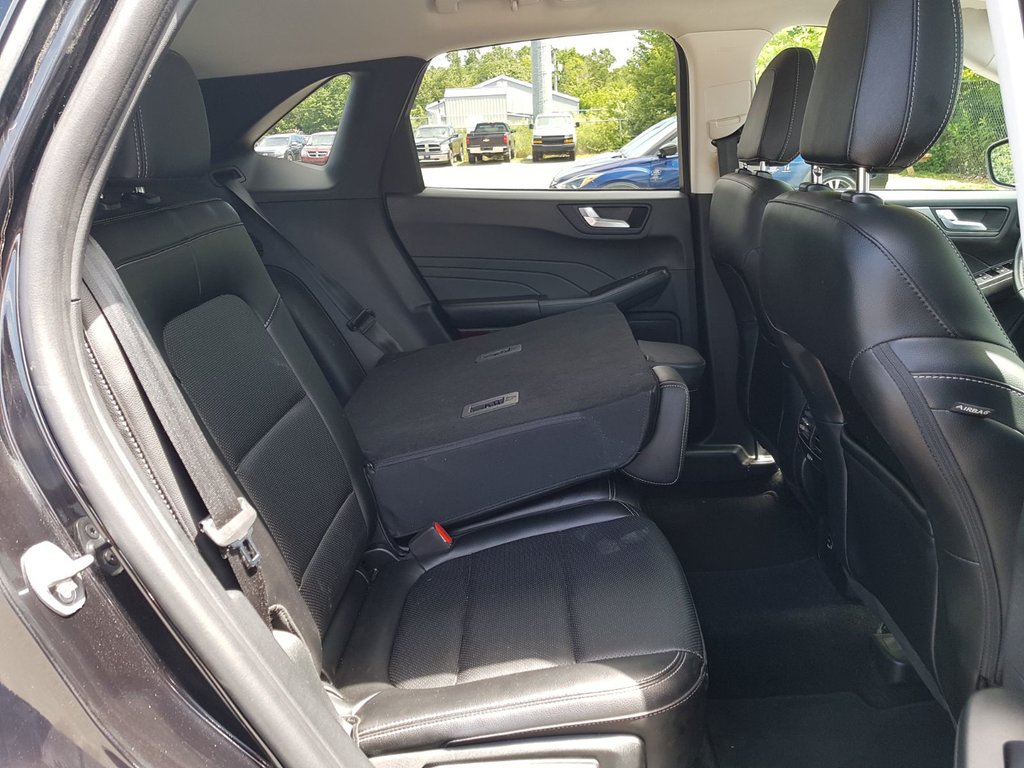 2022 Ford Escape Titanium | Leather | Nav | Cam | USB | HtdWheel in Saint John, New Brunswick - 43 - w1024h768px