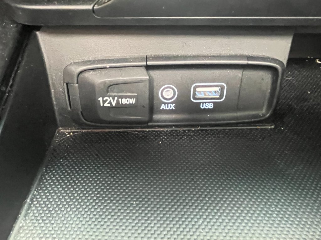2019 GENESIS G70 2.0T Sport | Leather | Roof | Nav | Cam | USB in Saint John, New Brunswick - 34 - w1024h768px