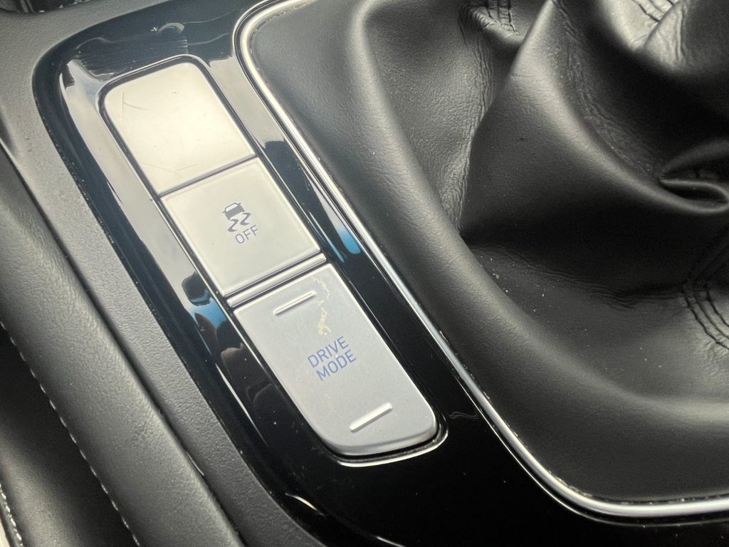 2019 GENESIS G70 2.0T Sport | Leather | Roof | Nav | Cam | USB in Saint John, New Brunswick - 35 - w1024h768px
