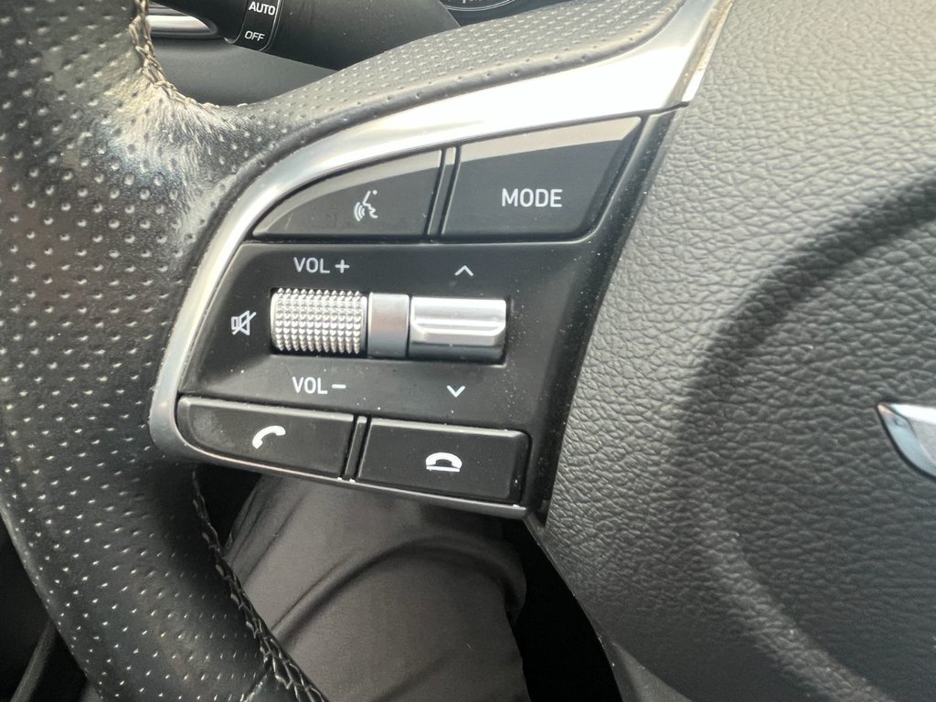 2019 GENESIS G70 2.0T Sport | Leather | Roof | Nav | Cam | USB in Saint John, New Brunswick - 26 - w1024h768px