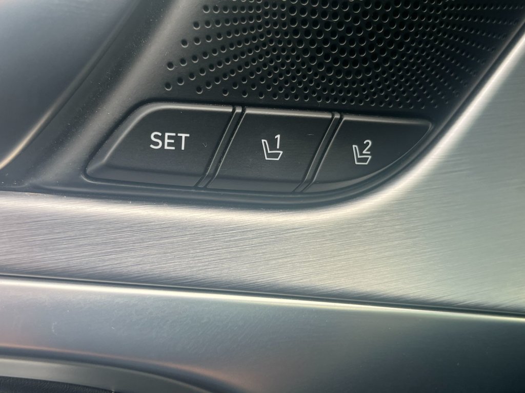2019 GENESIS G70 2.0T Sport | Leather | Roof | Nav | Cam | USB in Saint John, New Brunswick - 21 - w1024h768px