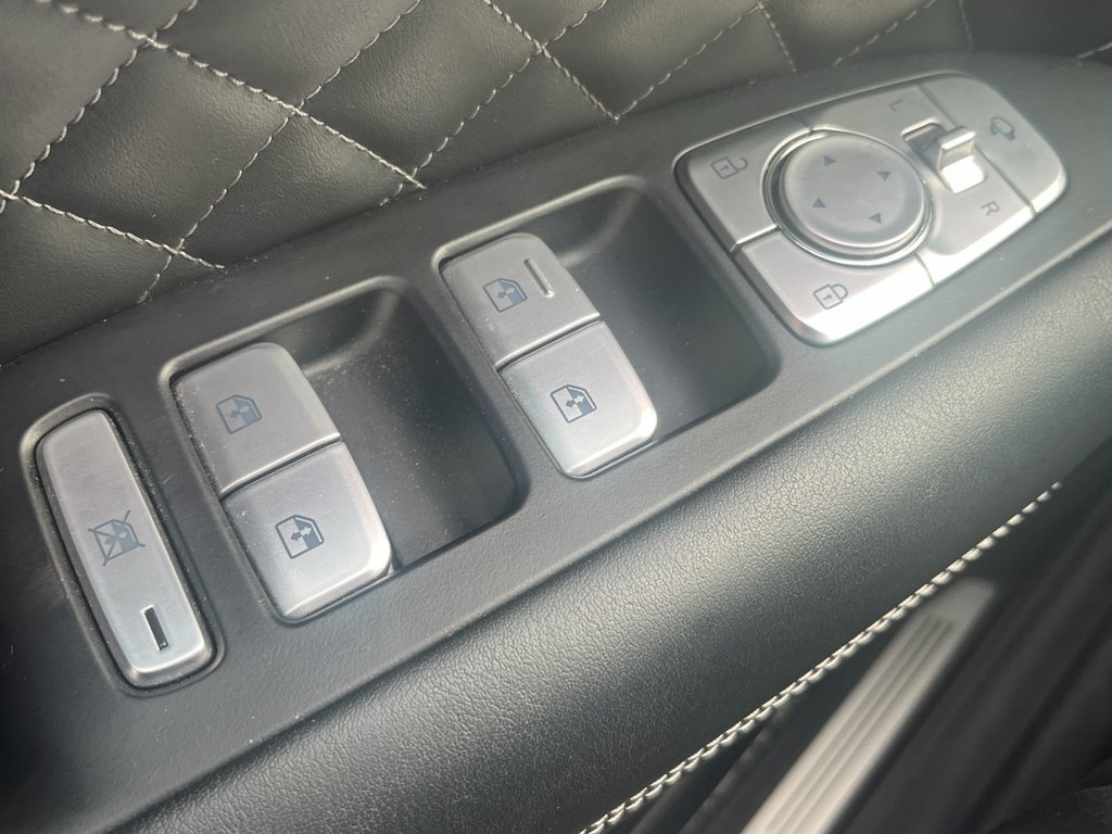 2019 GENESIS G70 2.0T Sport | Leather | Roof | Nav | Cam | USB in Saint John, New Brunswick - 20 - w1024h768px
