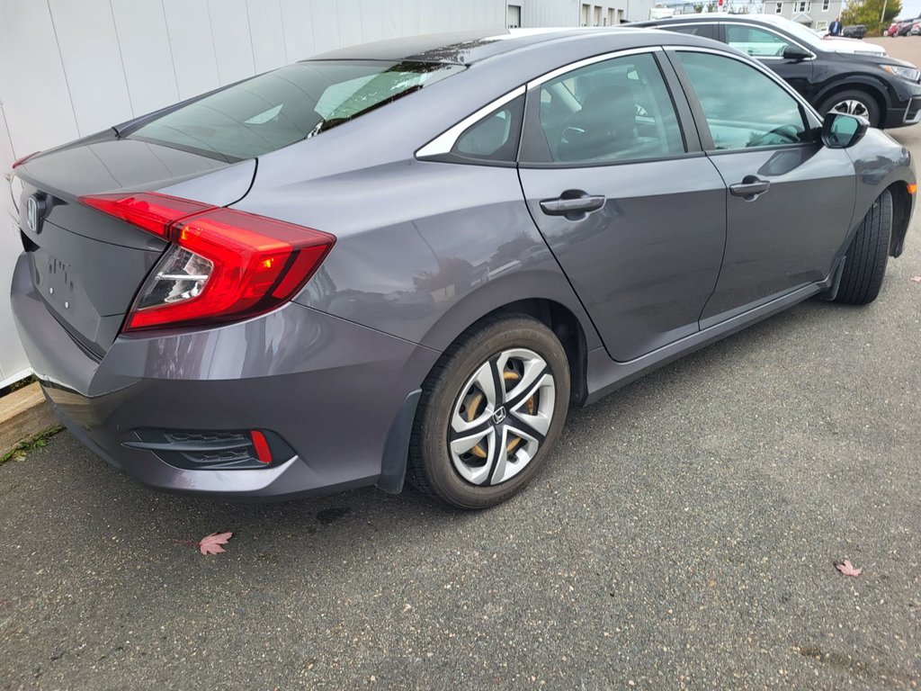 2018  Civic LX | Cam | USB | HtdSeats | Bluetooth | Keyless in Saint John, New Brunswick - 3 - w1024h768px