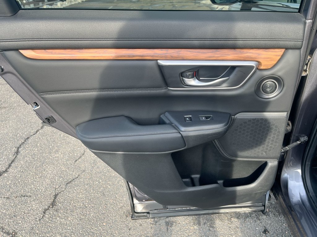 2020 Honda CR-V Touring | Leather | Roof HtdWheel in Saint John, New Brunswick - 35 - w1024h768px