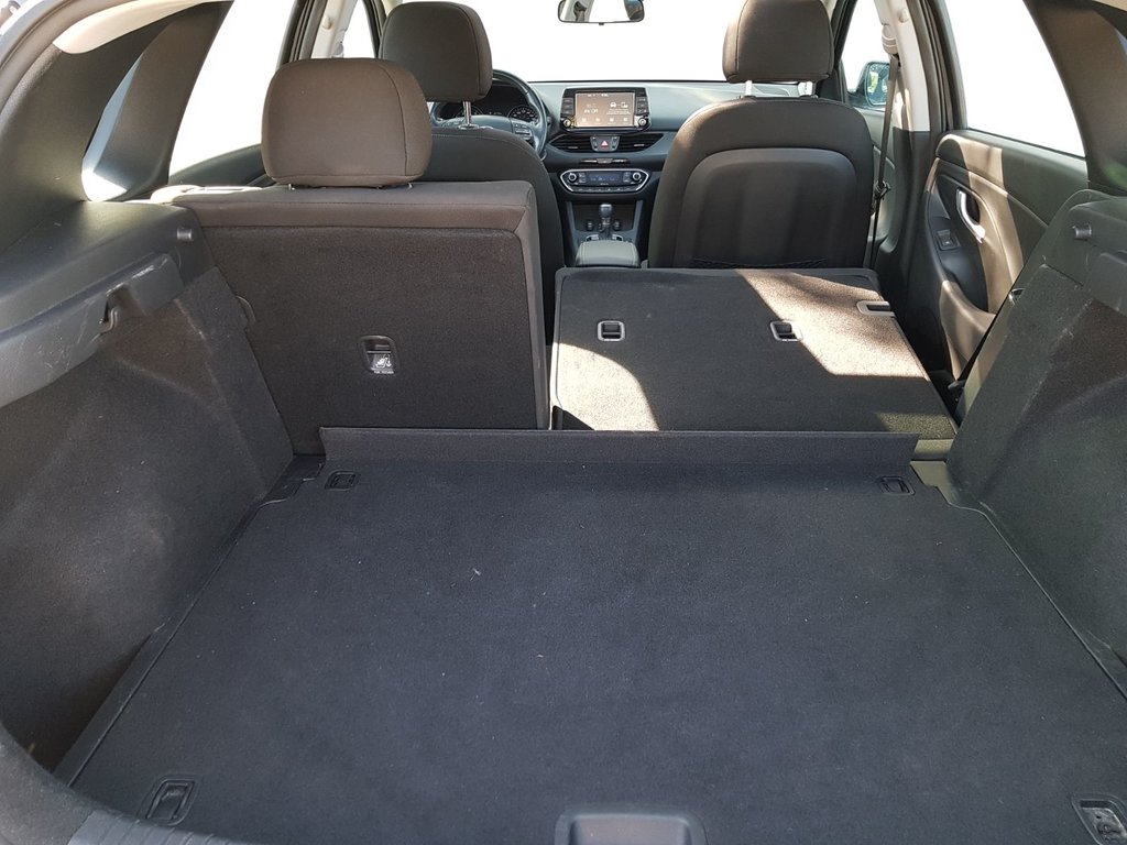 2020 Hyundai Elantra GT Luxury | Roof | cam | USB | Htd. Wheel | Bluetooth in Saint John, New Brunswick - 38 - w1024h768px