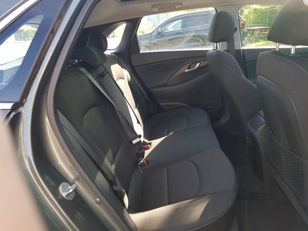 2020 Hyundai Elantra GT Luxury | Roof | cam | USB | Htd. Wheel | Bluetooth in Saint John, New Brunswick - 42 - w1024h768px