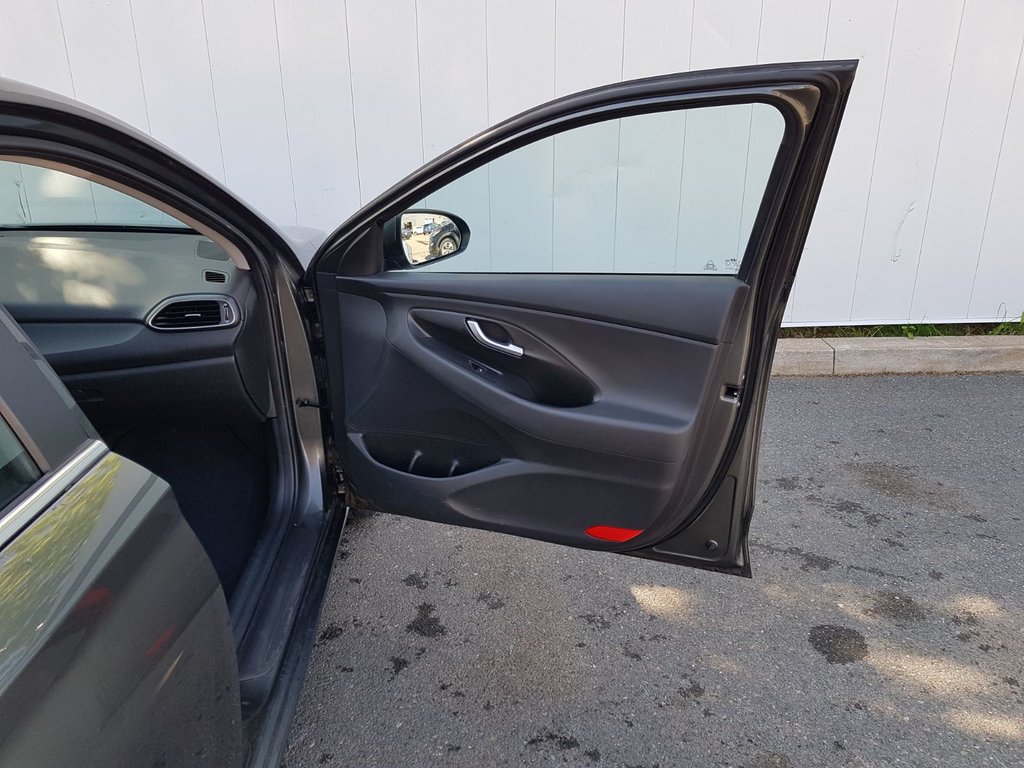 2020 Hyundai Elantra GT Luxury | Roof | cam | USB | Htd. Wheel | Bluetooth in Saint John, New Brunswick - 43 - w1024h768px