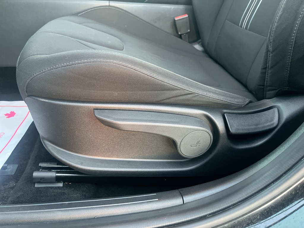 2022 Hyundai Elantra Hybrid in Antigonish, Nova Scotia - 14 - w1024h768px