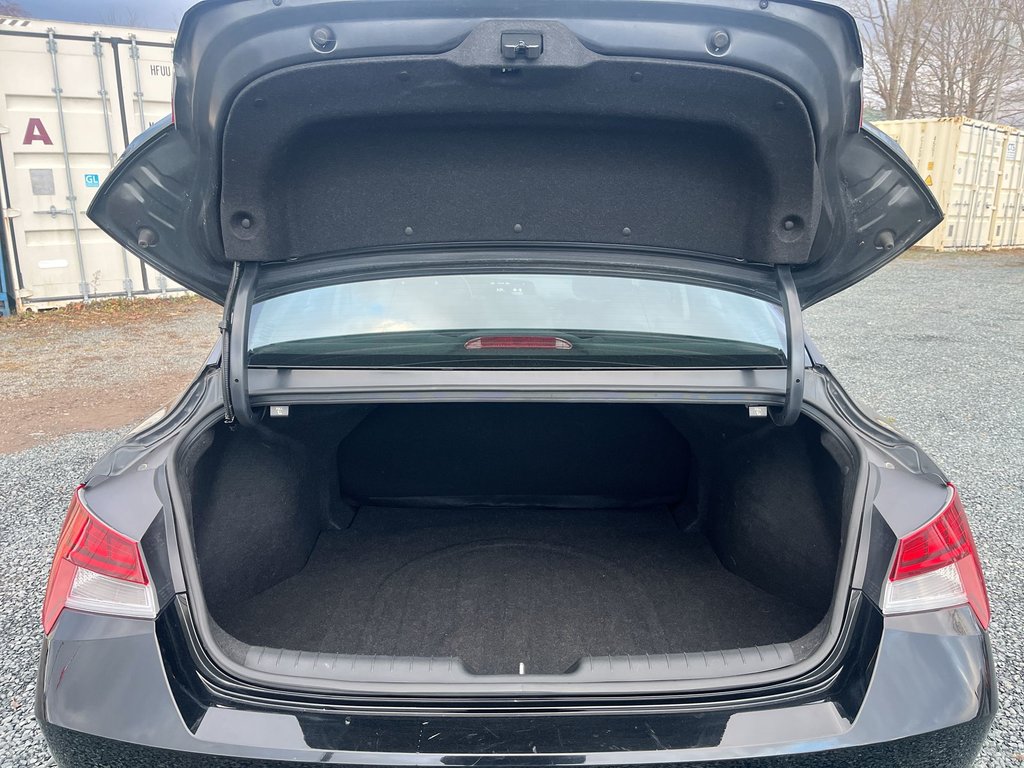 2022 Hyundai Elantra Hybrid in Antigonish, Nova Scotia - 33 - w1024h768px