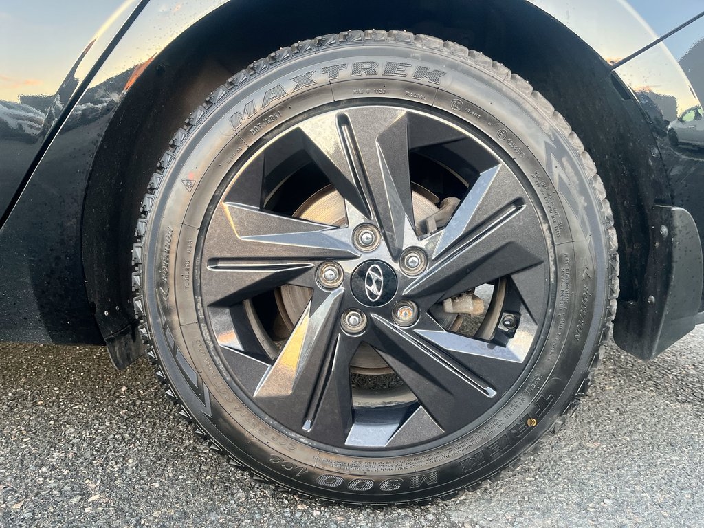 2022 Hyundai Elantra Hybrid in Antigonish, Nova Scotia - 10 - w1024h768px