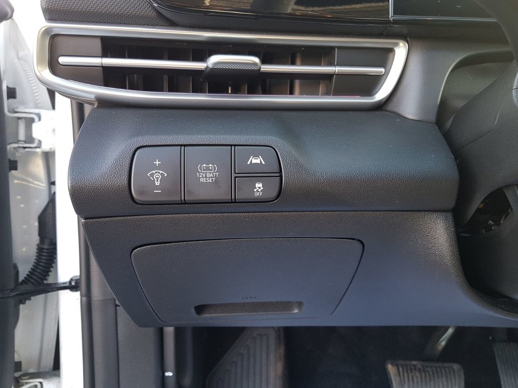 2023 Hyundai ELANTRA HYBRID in Antigonish, Nova Scotia - 28 - w1024h768px