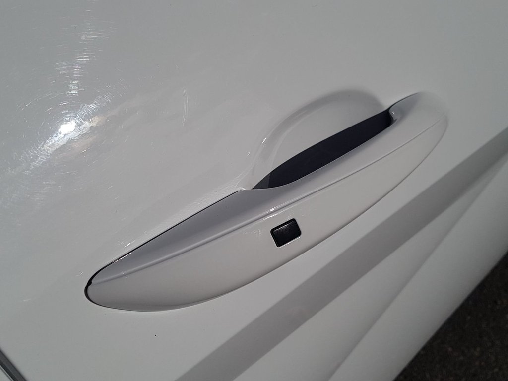 2023 Hyundai ELANTRA HYBRID in Antigonish, Nova Scotia - 18 - w1024h768px