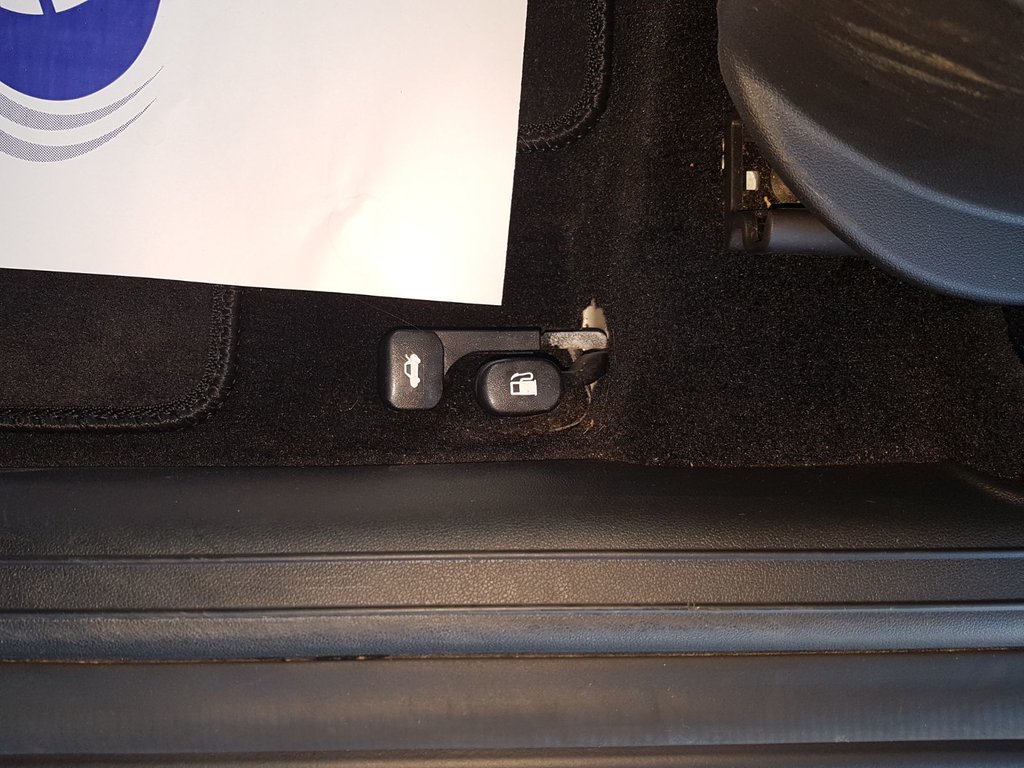 2023 Hyundai ELANTRA HYBRID in Antigonish, Nova Scotia - 27 - w1024h768px