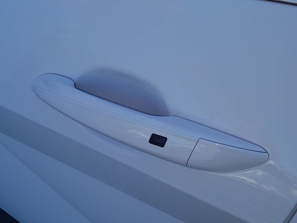 2023 Hyundai ELANTRA HYBRID in Antigonish, Nova Scotia - 16 - w1024h768px