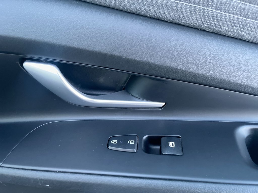 2023 Hyundai ELANTRA HYBRID Luxury | Leather | Roof | Cam | USB | HtdWheel in Saint John, New Brunswick - 43 - w1024h768px