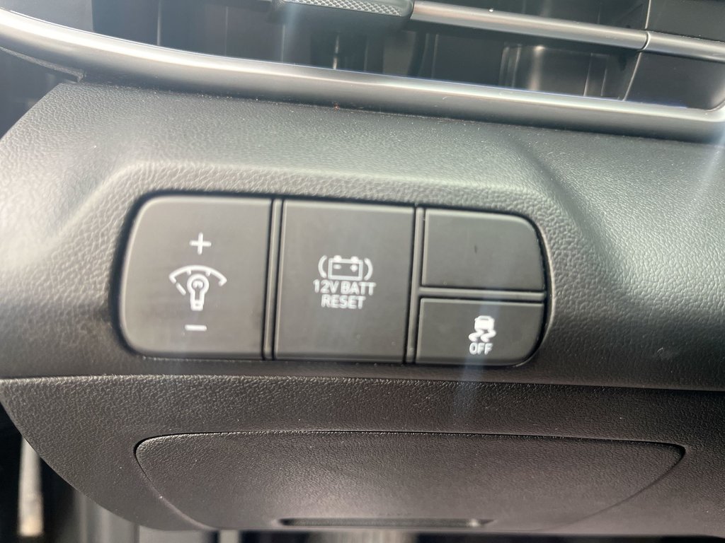 Hyundai Elantra Hybrid Luxury | Leather | Sun Roof | Nav 2024 à Saint John, Nouveau-Brunswick - 24 - w1024h768px