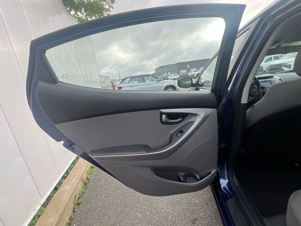 2014 Hyundai Elantra GL | PwrWindows | Air | Tilt in Saint John, New Brunswick - 32 - w1024h768px