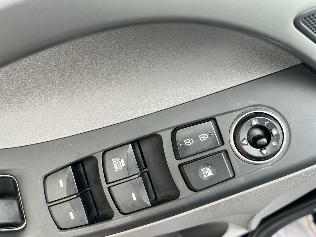 2014 Hyundai Elantra GL | PwrWindows | Air | Tilt in Saint John, New Brunswick - 15 - w1024h768px