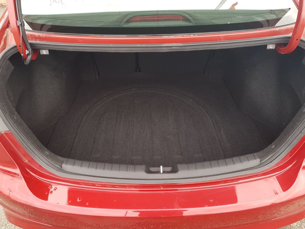 2017 Hyundai Elantra in Antigonish, Nova Scotia - 55 - w1024h768px