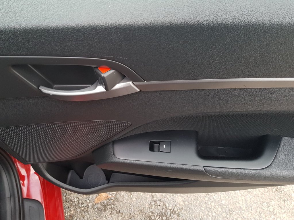 2017 Hyundai Elantra in Antigonish, Nova Scotia - 34 - w1024h768px