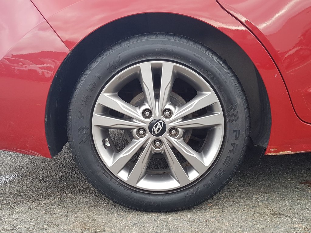 2017 Hyundai Elantra in Antigonish, Nova Scotia - 53 - w1024h768px