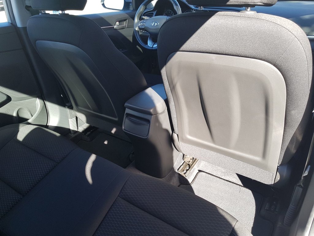 2020 Hyundai Elantra Preferred w/Sun & Safety Package | Roof | Cam in Saint John, New Brunswick - 54 - w1024h768px