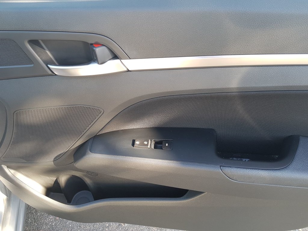 2020 Hyundai Elantra Preferred w/Sun & Safety Package | Roof | Cam in Saint John, New Brunswick - 58 - w1024h768px