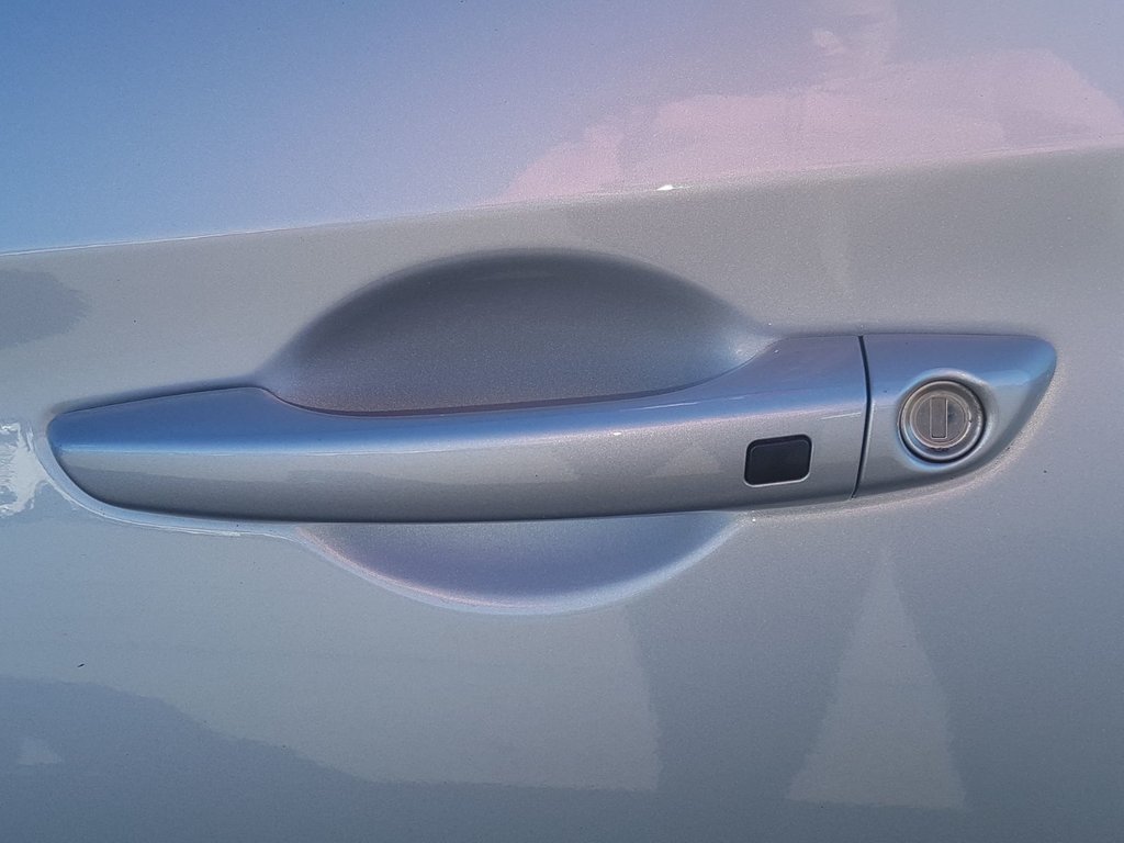 2020 Hyundai Elantra Preferred w/Sun & Safety Package | Roof | Cam in Saint John, New Brunswick - 19 - w1024h768px