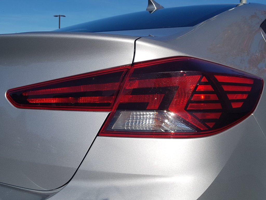2020 Hyundai Elantra Preferred w/Sun & Safety Package | Roof | Cam in Saint John, New Brunswick - 11 - w1024h768px