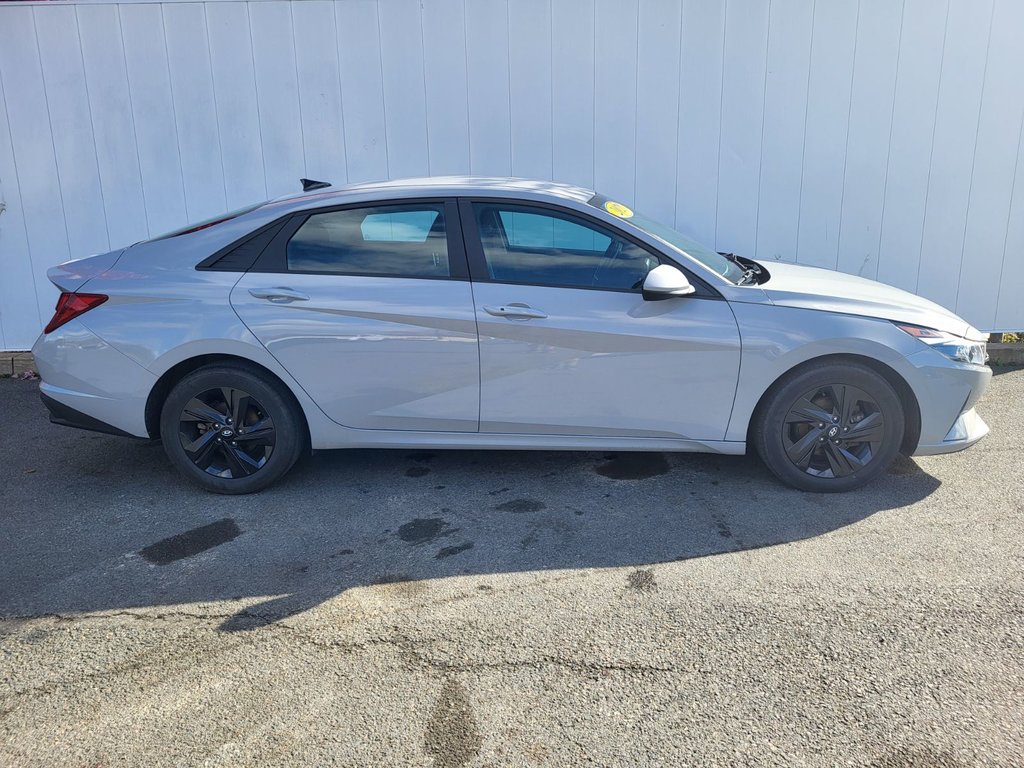 2021  Elantra Preferred | Cam | USB | HtdSeat | Warranty to 2026 in Saint John, New Brunswick - 2 - w1024h768px