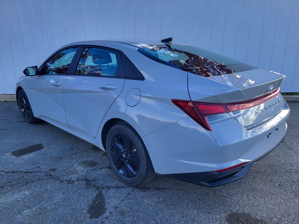 2021  Elantra Preferred | Cam | USB | HtdSeat | Warranty to 2026 in Saint John, New Brunswick - 4 - w1024h768px