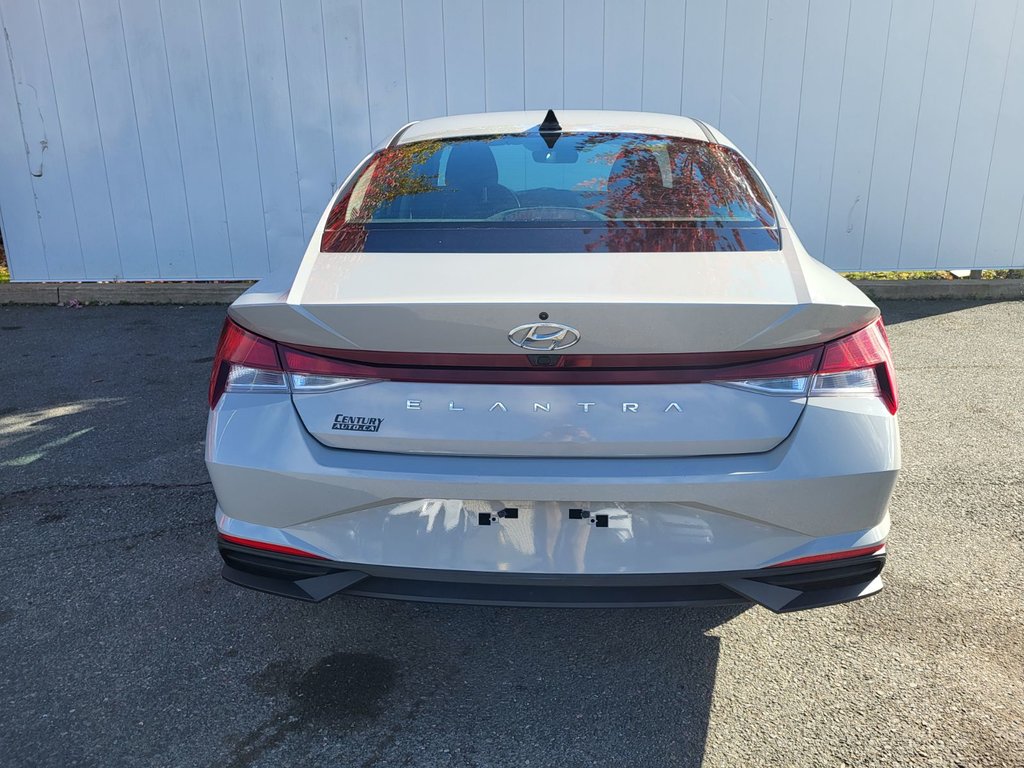 2021  Elantra Preferred | Cam | USB | HtdSeat | Warranty to 2026 in Saint John, New Brunswick - 3 - w1024h768px