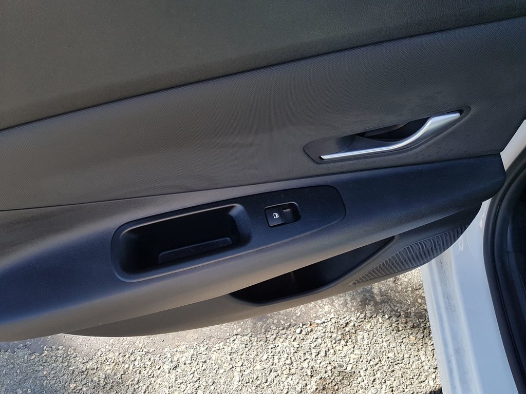 2021 Hyundai Elantra Preferred | Cam | USB | Htd. Wheel | Bluetooth in Saint John, New Brunswick - 31 - w1024h768px