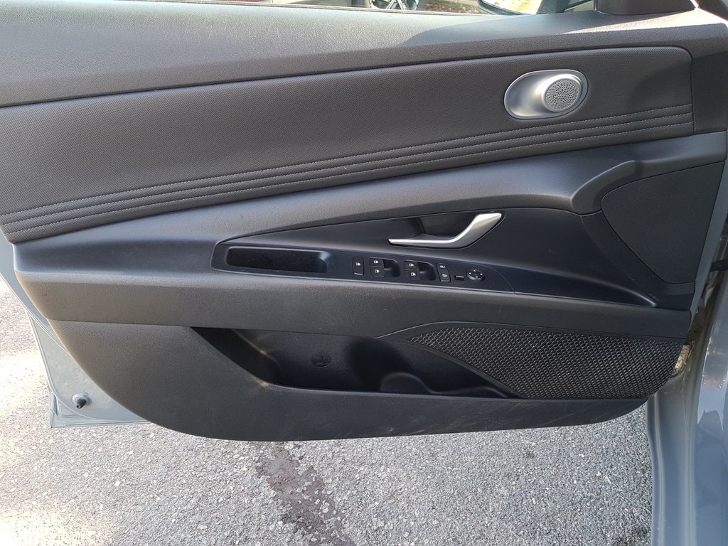 2021 Hyundai ELANTRA Preferred | Cam | USB | HtdWheel | Bluetooth in Saint John, New Brunswick - 18 - w1024h768px