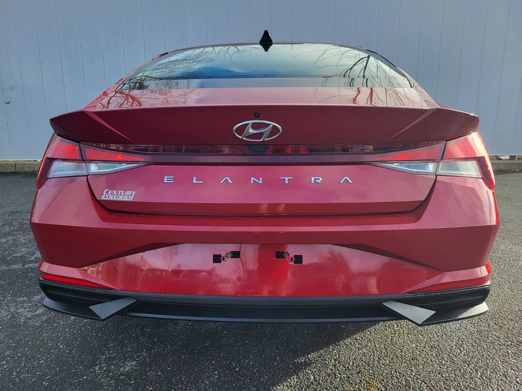 2023  Elantra Preferred | Cam | USB | HtdSeat | Warranty to 2028 in Saint John, New Brunswick - 4 - w1024h768px