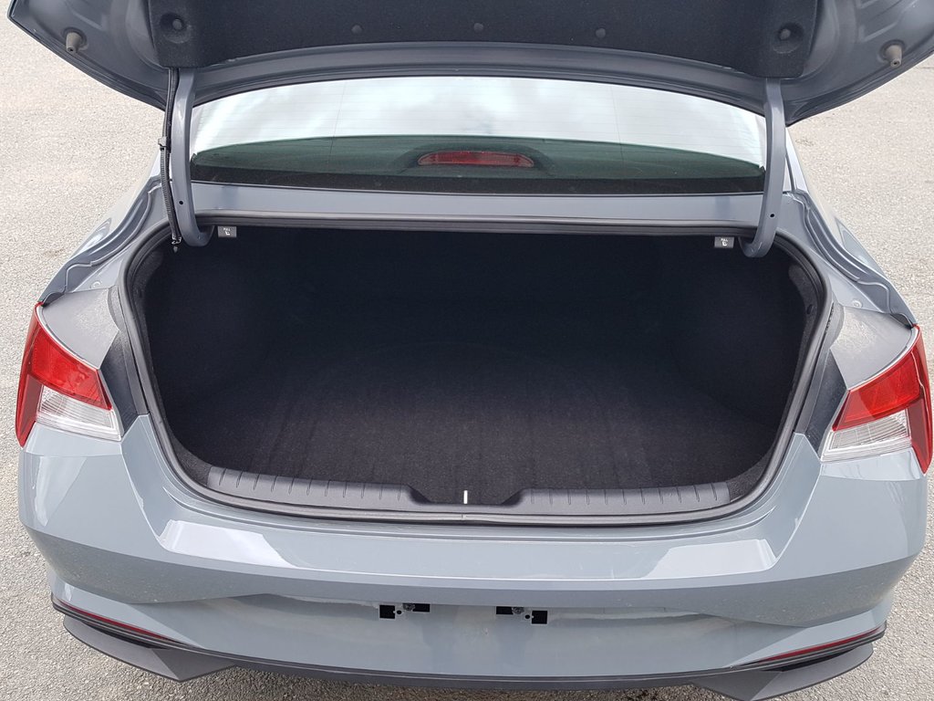 2023 Hyundai Elantra Preferred | Cam | USB | HtdSeat | Warranty to 2027 in Saint John, New Brunswick - 30 - w1024h768px