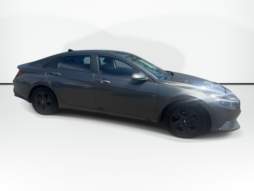 2023 Hyundai Elantra Preferred | Cam | USB | Warranty to 2028 in Saint John, New Brunswick - 9 - w1024h768px