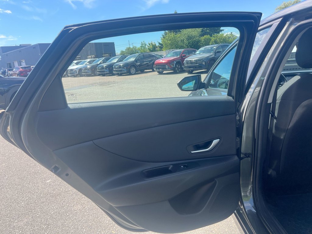 2023 Hyundai Elantra Preferred | Cam | USB | Warranty to 2028 in Saint John, New Brunswick - 33 - w1024h768px