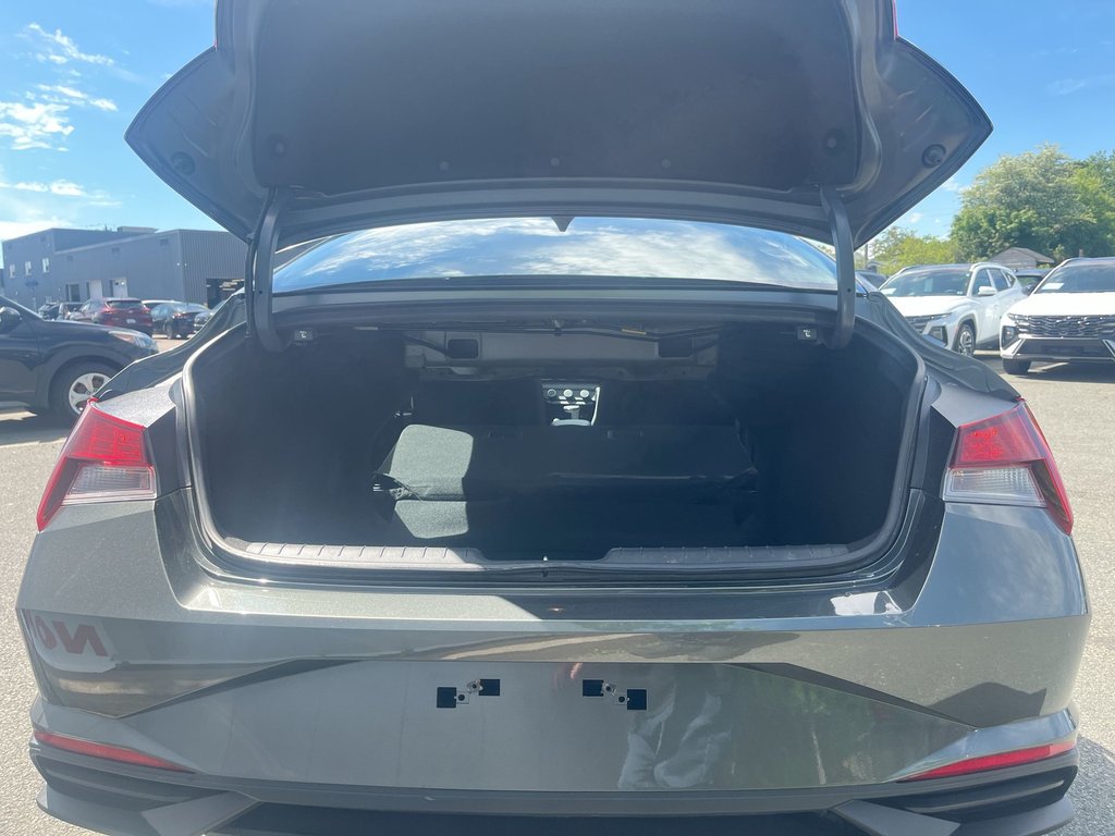 2023 Hyundai Elantra Preferred | Cam | USB | Warranty to 2028 in Saint John, New Brunswick - 35 - w1024h768px