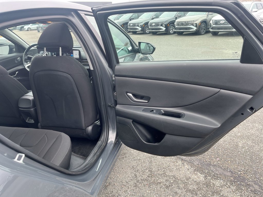2024 Hyundai Elantra in Antigonish, Nova Scotia - 40 - w1024h768px