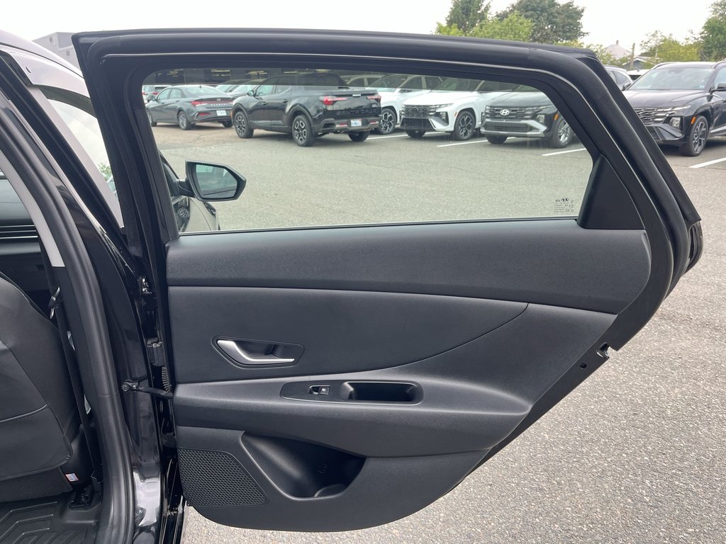 2024 Hyundai Elantra in Antigonish, Nova Scotia - 39 - w1024h768px