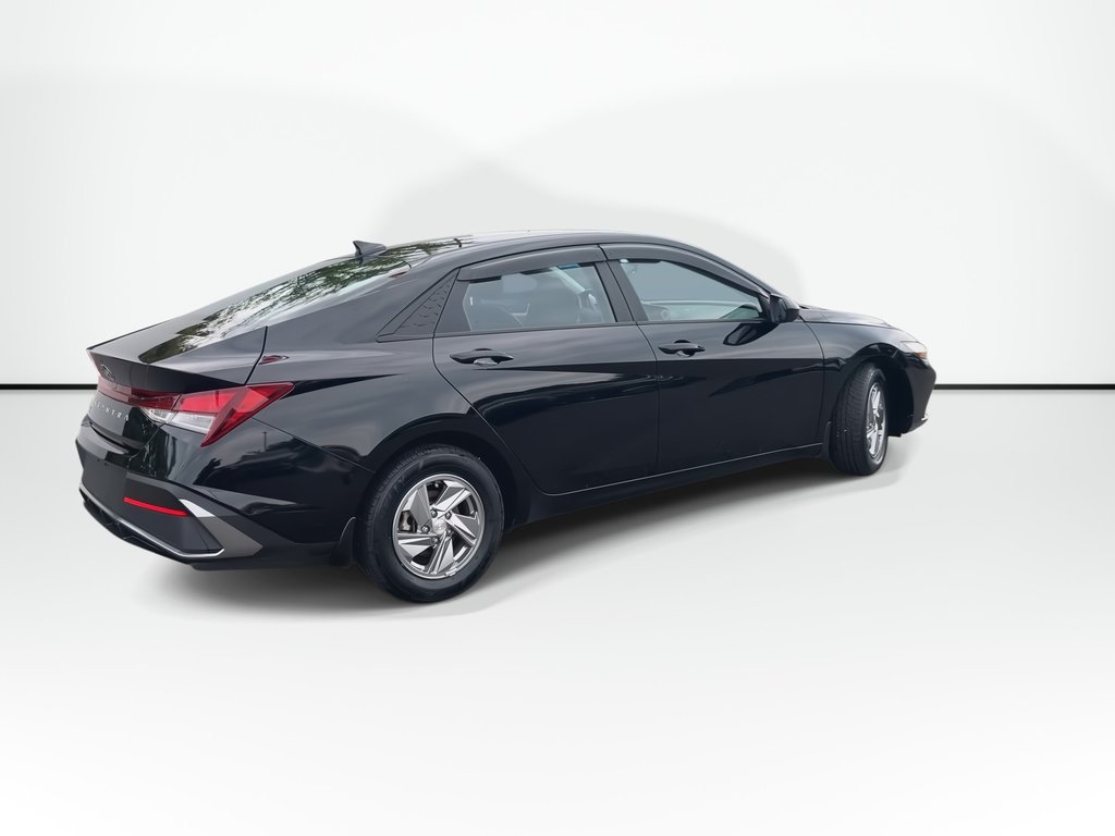 2024 Hyundai Elantra in Antigonish, Nova Scotia - 8 - w1024h768px