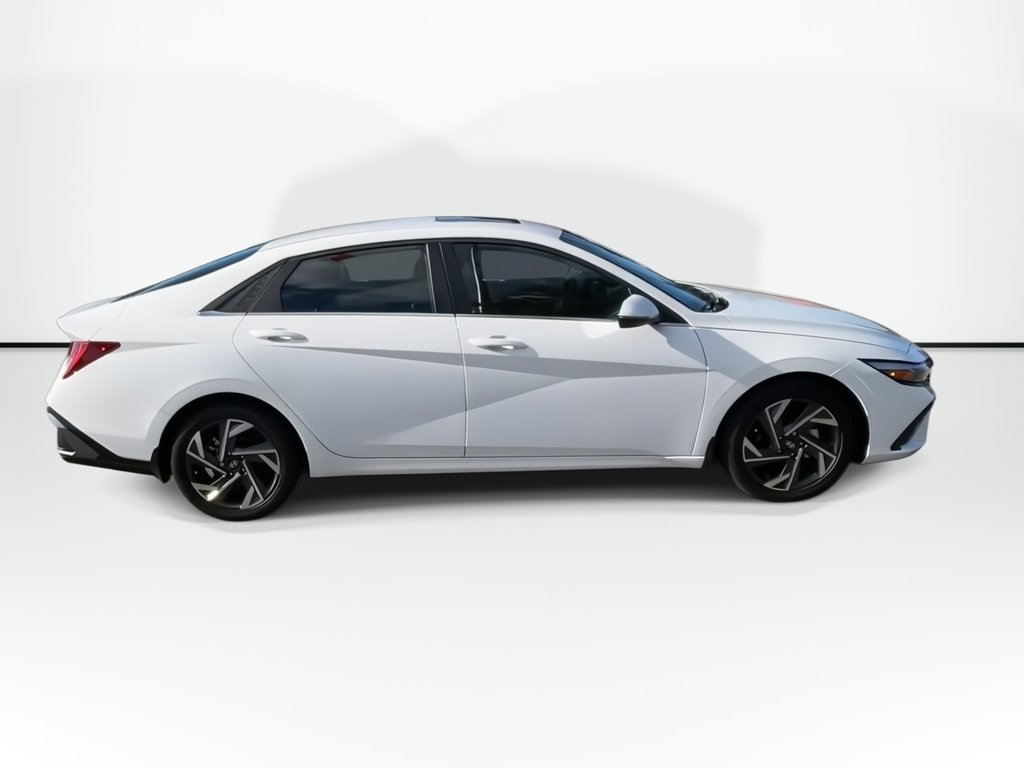 2025 Hyundai Elantra Luxury | Leather | Roof | Nav | Warranty to 2031 in Saint John, New Brunswick - 2 - w1024h768px