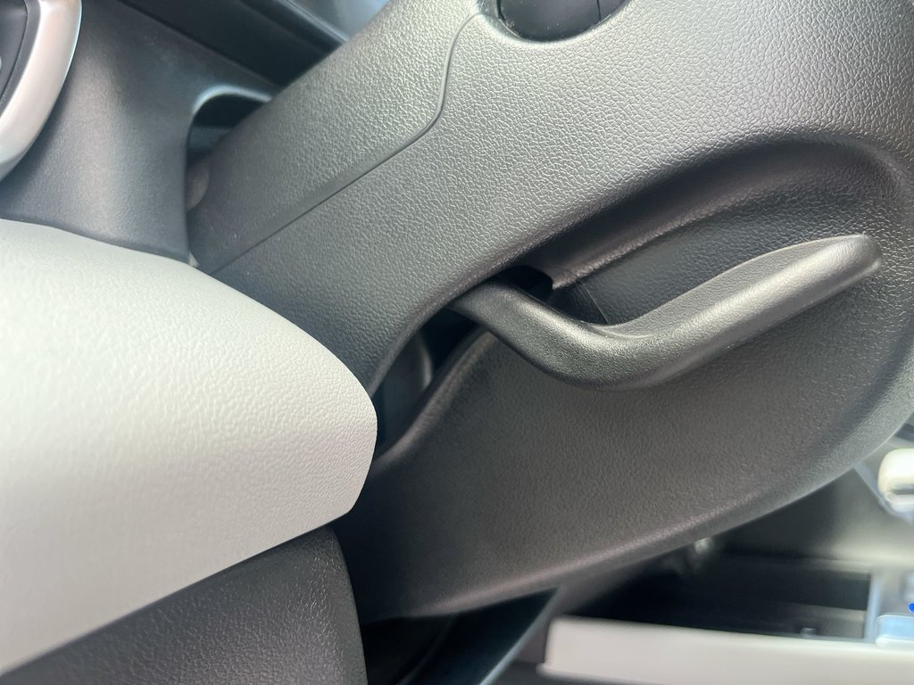 2025 Hyundai Elantra Luxury | Leather | Roof | Nav | Warranty to 2030 in Saint John, New Brunswick - 19 - w1024h768px