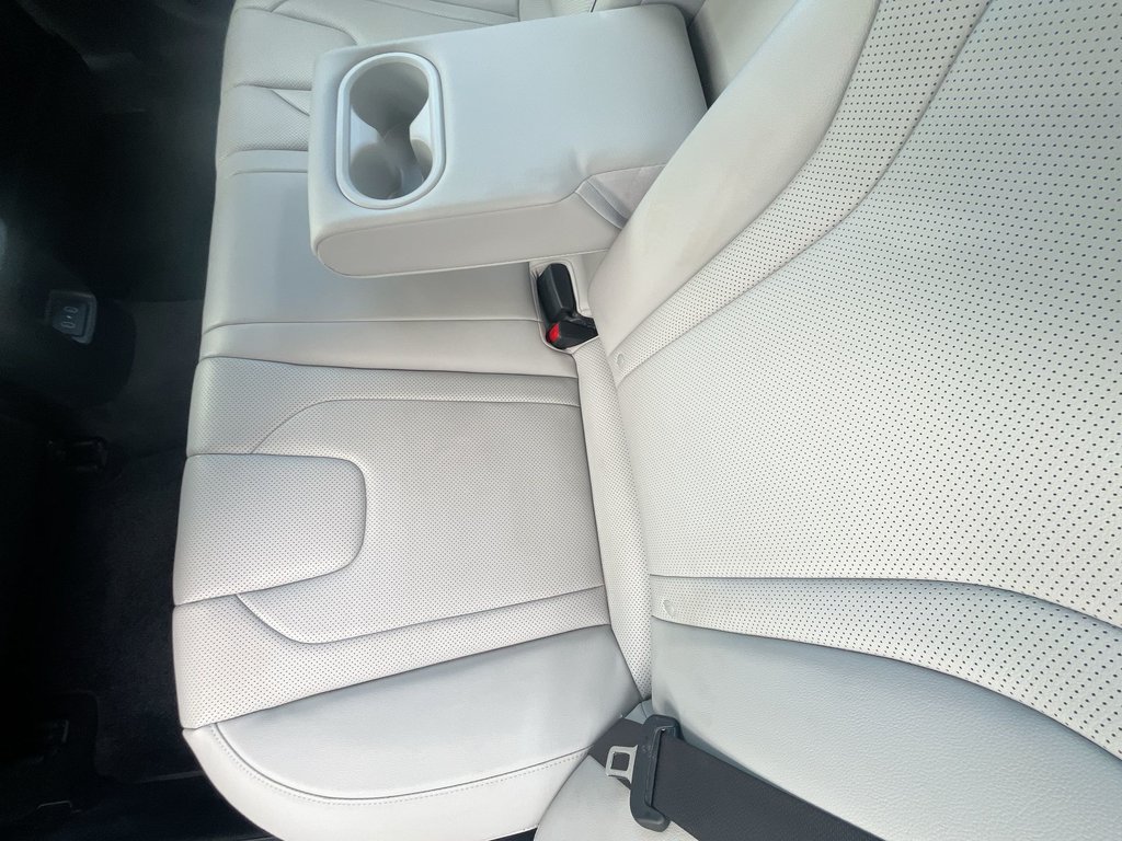 2025 Hyundai Elantra Luxury | Leather | Roof | Nav | Warranty to 2030 in Saint John, New Brunswick - 33 - w1024h768px