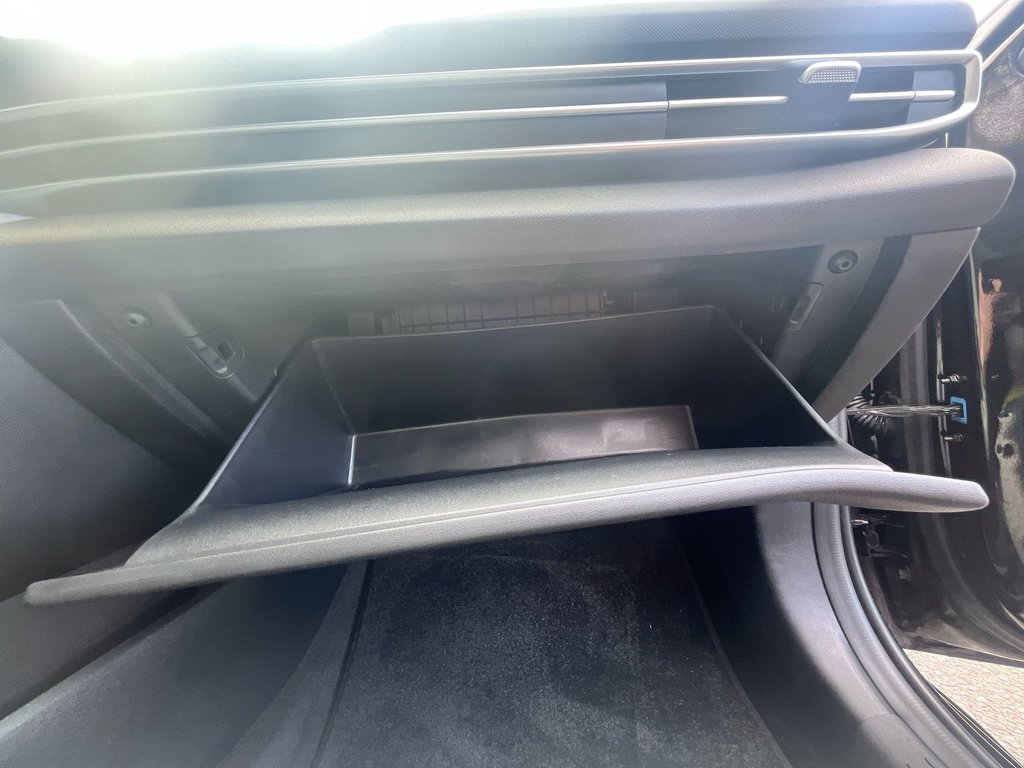 2025 Hyundai Elantra Luxury | Leather | Roof | Nav | Warranty to 2030 in Saint John, New Brunswick - 42 - w1024h768px