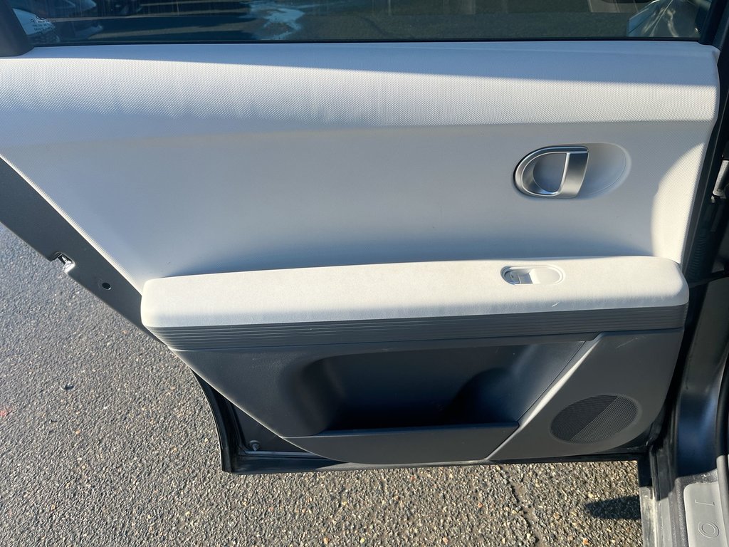 Hyundai IONIQ 5 Preferred | Cam | USB | HtdWheel | 2023 à Saint John, Nouveau-Brunswick - 35 - w1024h768px