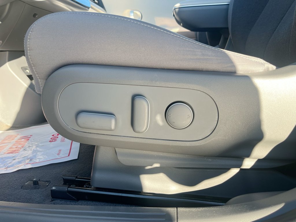 Hyundai IONIQ 5 Preferred | Cam | USB | HtdWheel | 2023 à Saint John, Nouveau-Brunswick - 14 - w1024h768px